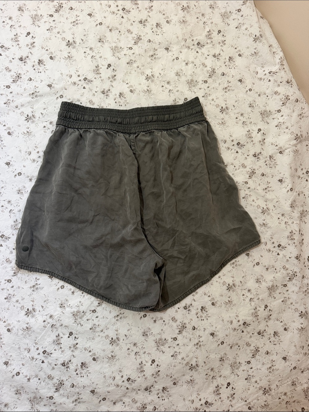 lululemon athletica Men's Olive Athletic Training Shorts